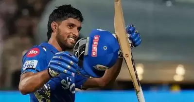 ആ രണ്ട് സിക്‌സറിന്റെ പവറ് നോക്കണേ… രോഹിത്തിനും സഞ്ജുവിനും വിരാടിനും കണികാണാന്‍ സാധിക്കാത്ത നേട്ടം