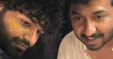 താന്‍ ഡ്രസ് വാങ്ങാറില്ലെന്ന് അറിഞ്ഞ് ആ സംവിധായകന്‍ നല്‍കിയതാണ് എന്നായിരുന്നു പ്രണവിന്റെ മറുപടി: വിനീത്