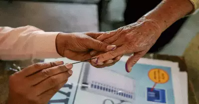 തദ്ദേശ തെരഞ്ഞെടുപ്പ്; ഏഴ് ജില്ലകളില്‍ ഇന്ന് വോട്ടെടുപ്പ്