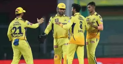 അവര്‍ രണ്ട് പേരുടേയും അഭാവം ചെന്നൈക്ക് വലിയ തിരിച്ചടിയാണ്; മിച്ചല്‍ മെക്ലനഗന്‍