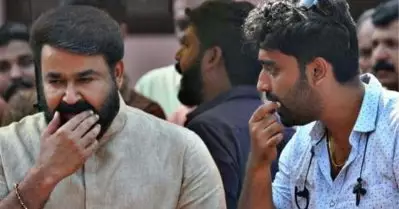ലാലേട്ടനോട് കഥ പറയാന്‍ പോയപ്പോള്‍ ബാറോസിന്റ കഥയാണോ പറഞ്ഞത്? ഡിജോയുടെ പോസ്റ്റിന് താഴെ പൊങ്കാലയുമായി സോഷ്യല്‍ മീഡിയ, അക്കൗണ്ട് ഡീയാക്ടിവേറ്റ് ചെയ്ത് ഷാരിസ് മുഹമ്മദ്