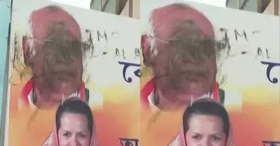 ഖാര്‍ഗെയുടെ പോസ്റ്ററില്‍ മഷിയൊഴിച്ചുള്ള കോണ്‍ഗ്രസ് പ്രവര്‍ത്തകരുടെ പ്രതിഷേധം; മുന്നറിയിപ്പുമായി എ.ഐ.സി.സി