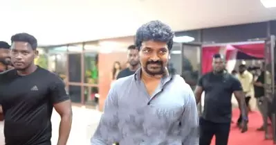 ആരും മൈന്‍ഡ് ചെയ്യാതെ വിട്ടവന്‍ ഇന്ന് വന്നത് അംഗരക്ഷകരോടൊപ്പം, ഗലാട്ട അവാര്‍ഡ് വേദിയില്‍ നെല്‍സന്റെ പ്രതികാരം