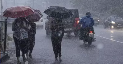 സംസ്ഥാനത്ത് അതിതീവ്ര മഴയ്ക്ക് സാധ്യത; ഞായറാഴ്ച മൂന്ന് ജില്ലകളില്‍ റെഡ് അലേര്‍ട്ട്