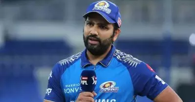 റണ്‍സും വേണ്ട, വിക്കറ്റും വേണ്ട… തൂക്കിയത് വമ്പന്‍ റെക്കോഡ്; ഹിറ്റായി ഹിറ്റ്മാന്‍