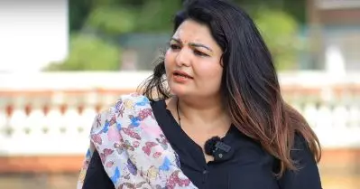 ‘പ്രൈവറ്റ് കമ്പനി തുടങ്ങി കൊള്ളലാഭം കൊയ്യുന്നു’; പ്രൊഡ്യൂസേഴ്സ് അസോസിയേഷനെതിരെ വീണ്ടും സാന്ദ്ര