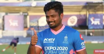 സഞ്ജു നിങ്ങൾ വീണ്ടും ഹൃദയം കീഴടക്കുന്നു, കനത്ത തിരിച്ചടികളിലും കയ്യടി നേടി രാജസ്ഥാൻ നായകൻ; വീഡിയോ