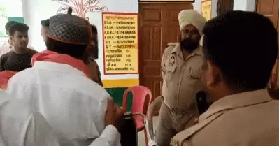 സംഭാലിനും അമേഠിയ്ക്കും പിന്നാലെ സുല്‍ത്താന്‍പൂരിലും വോട്ടര്‍മാരെ തല്ലിയൊടിച്ച് യു.പി പൊലീസ്