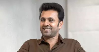 എന്റെ ഉള്ളിലെ സംവിധായകനെ കണ്ടെത്തിയത് അവര്‍ രണ്ടുപേരുമാണ്: വീനിത് കുമാര്‍