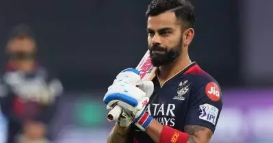 ആരാധകരെ പറ്റിച്ച ബെംഗളൂരു നീക്കം; വിരാടിന്റെ കാര്യത്തില്‍ ഖേദം പ്രകടിപ്പിച്ച് ഡയറക്ടര്‍