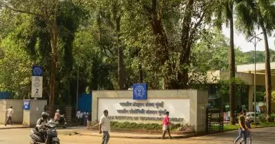 നാടകത്തില്‍ രാമനേയും സീതയേയും അപകീര്‍ത്തിപ്പെടുത്തിയെന്ന് പരാതി; വിദ്യാര്‍ത്ഥികളില്‍ നിന്ന് 1.2 ലക്ഷം പിഴ ചുമത്തി ബോംബെ ഐ.ഐ.ടി