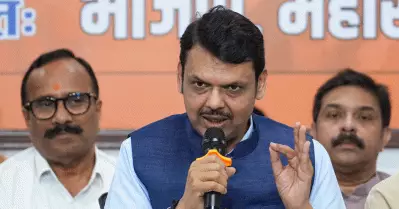‘യു-ടേണില്‍ വെച്ച് ഓടിപ്പോകുന്ന ആളല്ല ഞാന്‍’; സമ്മര്‍ദത്തിന് വഴങ്ങി സ്ഥാനമൊഴിയുന്നില്ലെന്ന് ഫഡ്നാവിസ്