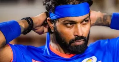 ടി-20യില്‍ ഐക്കോണിക് ഡബിള്‍, ഇന്ത്യയുടെ ചരിത്രത്തില്‍ ഇത് ആദ്യം; തെറി വിളിച്ചവരെ കൊണ്ട് തന്നെ കയ്യടിപ്പിച്ച ഇന്ത്യയുടെ വൈസ് ക്യാപ്റ്റന്‍