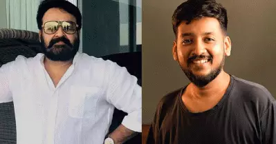 ആ ചിത്രത്തിൽ ലാലേട്ടന് വേണ്ടി എഴുതിയ ഇംഗ്ലീഷ് മാസ് സോങ് ജെയിംസ് ബോണ്ട് പടത്തിലെ പാട്ട് പോലെയാണ്: വിനായക് ശശികുമാർ