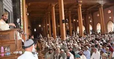 കശ്മീരി പണ്ഡിറ്റുകൾക്കായി മാതൃഭൂമി കാത്തിരിക്കുന്നു, പലായനം ചെയ്ത കശ്മീരി പണ്ഡിറ്റുകളെ തിരിച്ച് വിളിച്ച് : മിർവായിസ് ഉമർ
