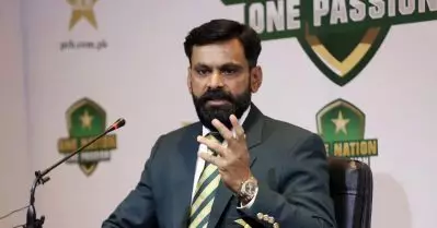 എന്തിനാണ് ഇങ്ങനെ ഒരുത്തന്‍ ടീമില്‍; പാകിസ്ഥാന്‍ താരത്തിനെതിരെ പൊട്ടിത്തെറിച്ച് മുന്‍ ക്യാപ്റ്റന്‍