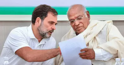 ജനങ്ങളുടെ വിജയമെന്ന് ഖാര്‍ഗെ; വിജയിച്ചത് ഭരണഘടനയെന്ന് രാഹുല്‍, ഭാവി പരിപാടികള്‍ നാളെ തീരുമാനിക്കും