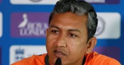 അവനെ ആദ്യ മത്സരത്തില്‍ കളിപ്പിക്കില്ല: സഞ്ജയ് ബംഗര്‍