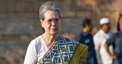 സമവായത്തിന്റെ മൂല്യത്തെ കുറിച്ച് പ്രസംഗിക്കുകയും ഏറ്റുമുട്ടലിനെ പ്രോത്സാഹിപ്പിക്കുകയും ചെയ്യുന്ന നിലപാടാണ് മോദിയുടേത്: സോണിയ ഗാന്ധി