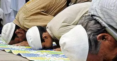 സര്‍ക്കാര്‍ ഭൂമിയില്‍ പെരുന്നാള്‍ നിസ്‌കരിച്ചതിന് യു.പിയില്‍ 11 പേര്‍ക്കെതിരെ കേസ്