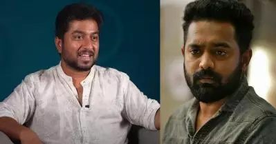 ആസിഫ് പേടിക്കണ്ട, ഒരാളും ഇതറിയാന്‍ പോകുന്നില്ലെന്ന് ഞാന്‍ പറഞ്ഞു, വര്‍ഷങ്ങള്‍ക്കുശേഷത്തില്‍ ആസിഫിനെ വീല്‍ചെയറിലാക്കിയതിന്റെ കാരണം അതാണ്: വിനീത്
