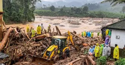 ബെയിലി പാലം ഉച്ചയോടെ പൂര്‍ത്തിയാകും; ജെ.സി.ബികളും ഹിറ്റാച്ചികളും ഉപയോഗിച്ചുള്ള രക്ഷാദൗത്യം ആരംഭിക്കാനാകുമെന്ന് മന്ത്രി രാജന്‍