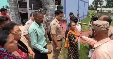 ‘താലിമാലയും സിന്ദൂരവും എവിടെ’; ഉത്തരാഖണ്ഡില്‍ ക്രിസ്ത്യന്‍ പ്രാര്‍ത്ഥനാ യോഗത്തിന് നേരെ ഹിന്ദുത്വ പ്രവര്‍ത്തകരുടെ ആക്രമണം