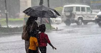 കേരളത്തില്‍ പെരുമഴ പെയ്യും; ഓറഞ്ച്, യെല്ലോ അലര്‍ട്ടുകള്‍, വടക്കന്‍ കേരളത്തില്‍ അതീവ ജാഗ്രതാ നിര്‍ദേശം