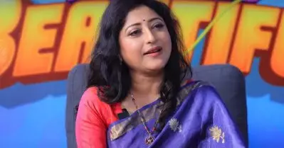 എൻ്റെ വിവാഹത്തെക്കുറിച്ചുള്ള വാർത്ത വർഷത്തിൽ രണ്ടുതവണയെങ്കിലും കാണാറുണ്ട്: ലക്ഷ്മി ഗോപാലസ്വാമി
