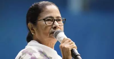 ബംഗാള്‍ സര്‍ക്കാരിന് തിരിച്ചടി; 24,000 അധ്യാപക നിയമനങ്ങൾ റദ്ദാക്കിയ നടപടി ശരിവെച്ച് സുപ്രീം കോടതി