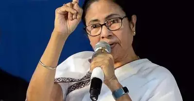 ജനങ്ങൾ ബി.ജെ.പിക്ക് എതിരാണ്; നീറ്റിനെതിരെയും പുതിയ ക്രിമിനൽ നിയമങ്ങൾക്കെതിരെയും പ്രമേയം പാസാക്കും: മമത