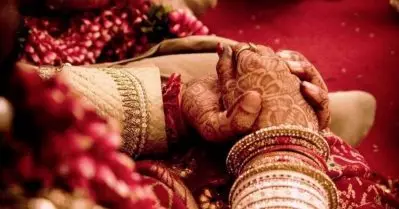 വിവാഹ സമയത്തെ ആഭരണവും പണവും നിയമപരമായി രേഖപ്പെടുത്തണം: വനിതാ കമ്മീഷന്‍