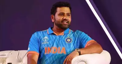 എന്റെ ക്രിക്കറ്റ് കരിയർ മാറ്റിമറിച്ചത് അദ്ദേഹമാണ്: രോഹിത് ശർമ