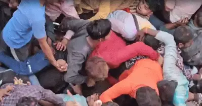 യു.പിയില്‍ മതപരിപാടിക്കിടെ തിക്കിലും തിരക്കിലും പെട്ട് 107 പേര്‍ മരിച്ചു