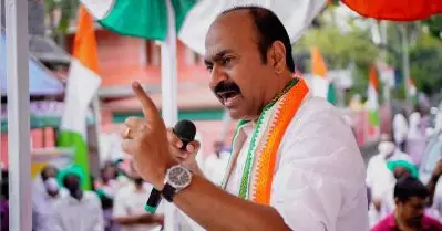 സജി ചെറിയാനും രഞ്ജിത്തും രാജി വെക്കണം: വി.ഡി സതീശൻ