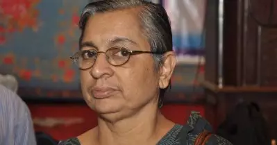മുകേഷ് രാജി വെക്കണം; എ.കെ.ജി സെന്ററിന് മുന്നിൽ സമരവുമായി സ്ത്രീപക്ഷ പ്രവർത്തകർ