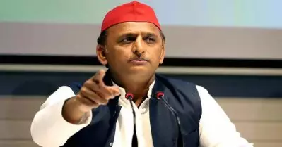 കുംഭമേളയില്‍ പങ്കെടുത്ത ആയിരത്തോളം ഹിന്ദുക്കളെ കാണാതായി, അന്വേഷിക്കുന്നില്ല; ഉത്തര്‍പ്രദേശ് സര്‍ക്കാരിനെതിരെ അഖിലേഷ് യാദവ്