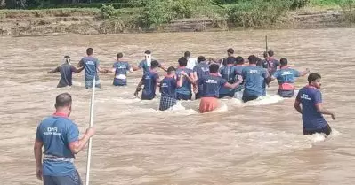 മുണ്ടക്കൈ ദുരന്തം; ചാലിയാറില്‍ നിന്ന് ഇതുവരെ കിട്ടിയത് 73 മൃതദേഹങ്ങളും 128 ശരീര ഭാഗങ്ങളും