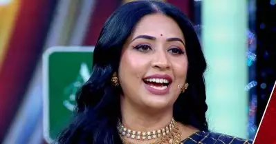 മലയാളികളുടെ ഇടയില്‍ ഞാന്‍ ഇപ്പോഴും ഒരു സിനിമ നടിയായി നില്‍ക്കുന്നതിന് കാരണം ആ സിനിമ: നവ്യ നായര്‍