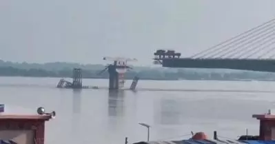 വീണ്ടും തകർന്നു; ബീഹാറിൽ 1,710 കോടി രൂപ ചെലവഴിച്ച് നിർമിക്കുന്ന പാലം തകർന്ന് വീണു