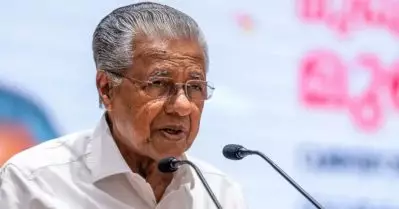 ട്രെയിൻ തട്ടി ശുചീകരണ തൊഴിലാളികൾ മരിച്ച സംഭവം; കേന്ദ്ര റെയിൽവേ മന്ത്രാലയത്തിന് കത്തയച്ച് മുഖ്യമന്ത്രി