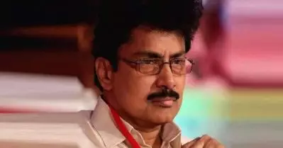 ഫണ്ട് തിരിമറി; പി.കെ. ശശിക്കെതിരെ നടപടി, ഏരിയ കമ്മിറ്റി പിരിച്ചുവിട്ട് സി.പി.ഐ.എം