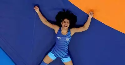 വിനേഷ് ഫോഗട്ടിന്റെ അപ്പീലില്‍ വിധി പറയുന്നത് മാറ്റിവെച്ച് അന്താരാഷ്ട്ര കായിക കോടതി; പ്രതീക്ഷ കൈവിടാതെ രാജ്യം