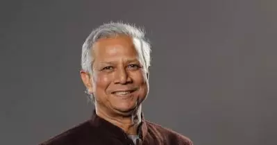 ഹസീനയുടെ രാജി; ഇടക്കാല സർക്കാരിന്റെ തലപ്പത്തേക്ക് നോബൽ ജേതാവ് യൂനുസിനെ കൊണ്ടുവരണമെന്ന് വിദ്യാർത്ഥി നേതാക്കൾ