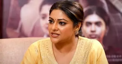 25 വര്‍ഷമായി സിനിമയിലുള്ള നടി; ആ പടി ചവിട്ടി മുകളിലേക്ക് കയറിയ അവര്‍ ഇതുവരെ താഴേക്ക് ഇറങ്ങിയിട്ടില്ല: അഭിരാമി