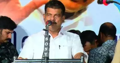 ഞാനായിട്ട് രാഷ്ട്രീയ പാര്‍ട്ടി രൂപീകരിക്കില്ല, എന്നാല്‍ ജനം ഒന്നായി നിന്നാല്‍ ആ പാര്‍ട്ടിയില്‍ താനുണ്ടാകുമെന്ന് പി.വി.അന്‍വര്‍