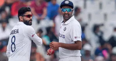 ഞാന്‍ കളിക്കാത്തത് ജഡേജയുടെ കുറ്റമല്ല, എനിക്ക് കളിക്കാന്‍ അവനെ പുറത്താക്കേണ്ടതില്ല; തുറന്ന് പറഞ്ഞ് അശ്വിന്‍