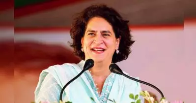 ജമ്മുവിലെ നയങ്ങളെല്ലാം പുറത്തുള്ളവര്‍ക്കായി ഉണ്ടാക്കിയത്; ജനം ചൂഷണത്തിനിരയാകുന്നു: പ്രിയങ്ക ഗാന്ധി