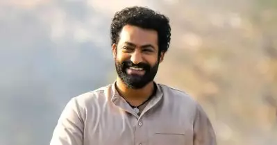 അദ്ദേഹം എന്റെ ഫേവറിറ്റ് സംവിധായകന്‍; ഇതുവരെ എന്നെവെച്ച് സിനിമ ചെയ്തിട്ടില്ല: ജൂനിയര്‍ എന്‍.ടി.ആര്‍