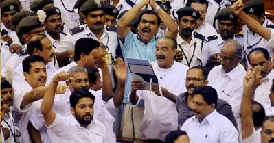 നിയമസഭാ കൈയാങ്കളി കേസ്; യു.ഡി.എഫ് എം.എല്‍.എമാര്‍ക്കെതിരായ കേസ് റദ്ദാക്കി